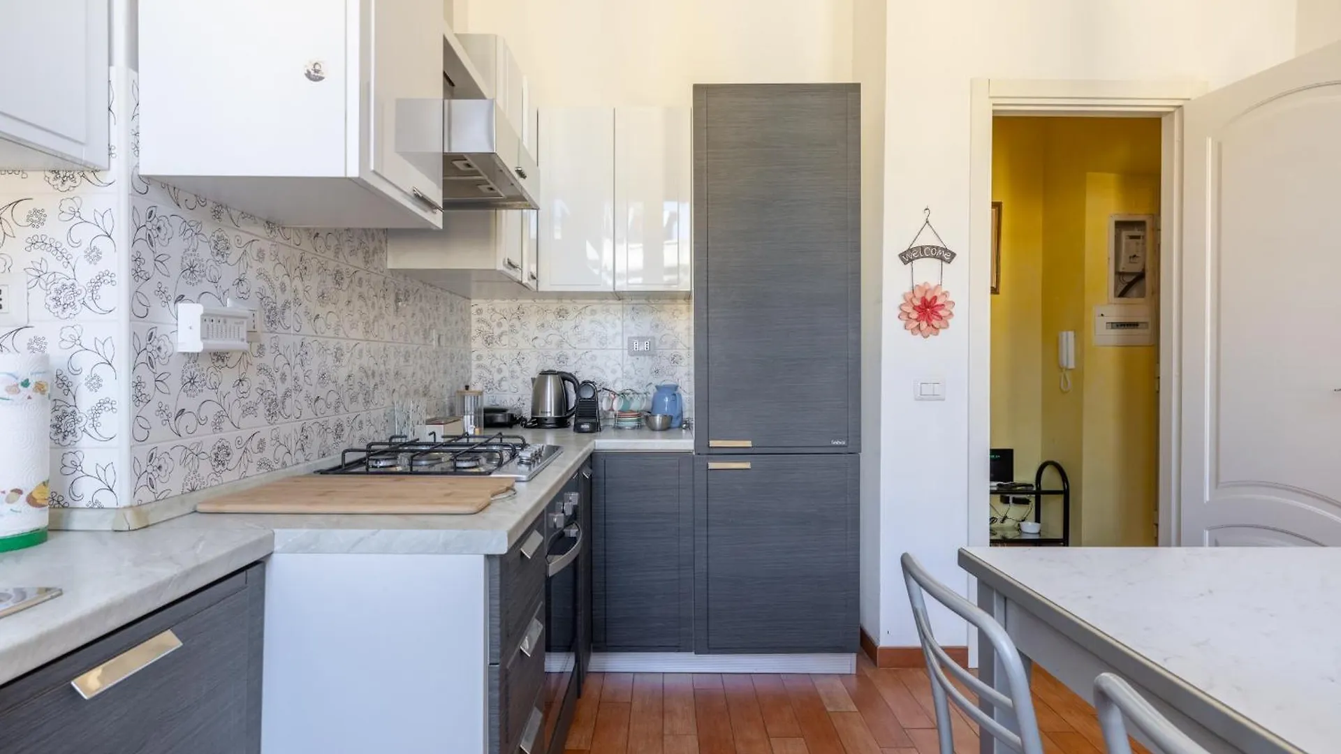 Emanuele Filiberto - B&D Apts Rome 0*,  Italy