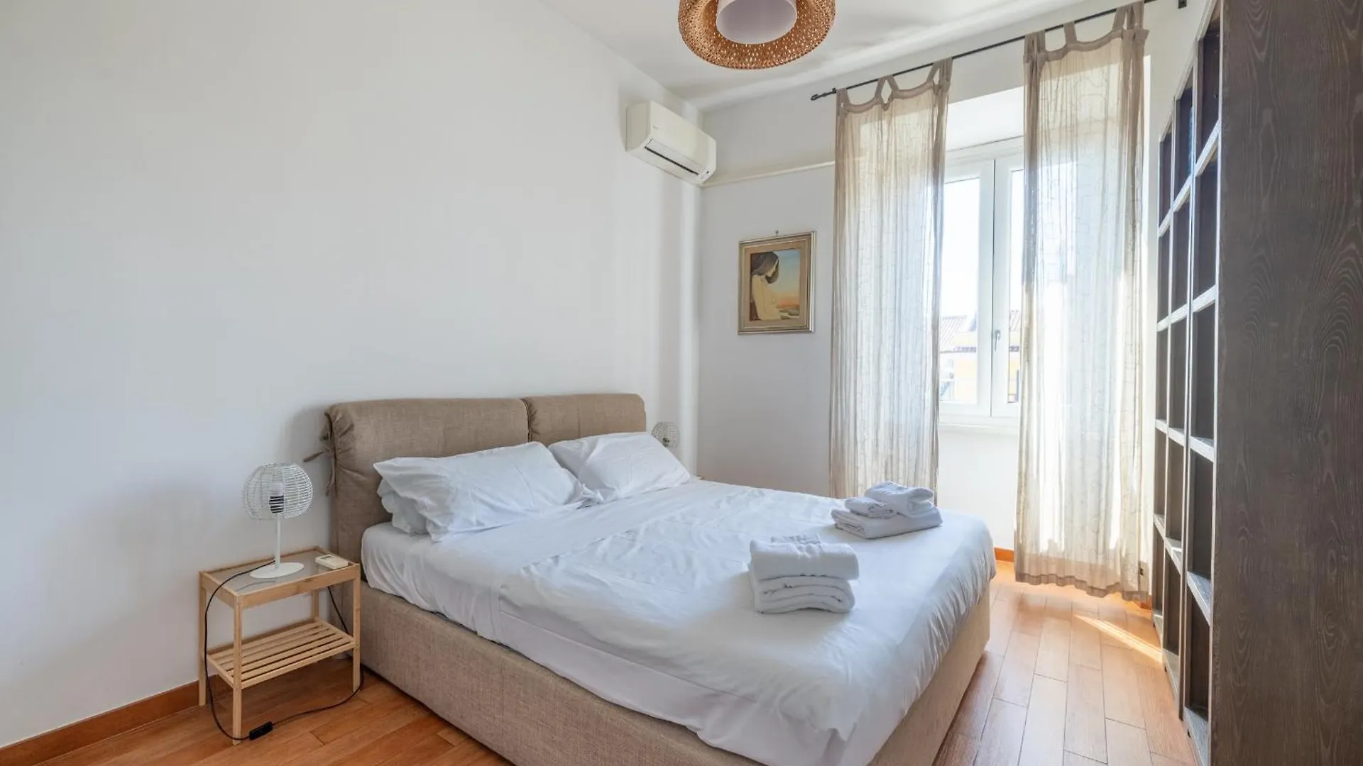 Emanuele Filiberto - B&D Apts Rome Apartment